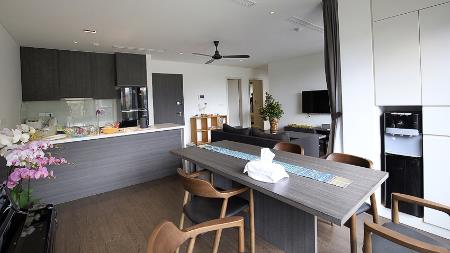 Rental 2 bedroom apartment with balcony To Ngoc Van Tay Ho