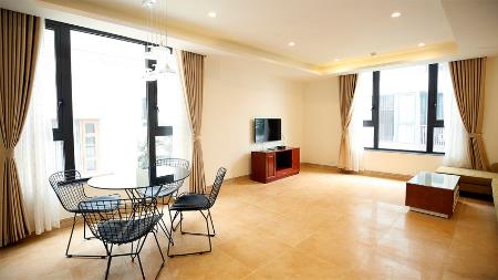 Bright 03 bedroom & 02 bathroom apartment for rent in Tay Ho