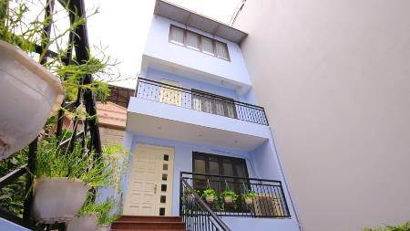Brand new & Bright 04 bedroom house for rent in Tay Ho