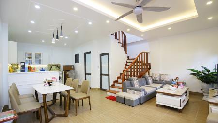Brandnew & Yard 03 bedroom house for rent in Tay Ho, West lake, Ha noi